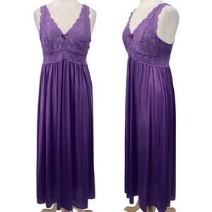 Vintage 80s Lace Bodice Nightgown Nylon Stretchy Full Sweep Shadowline Purple M